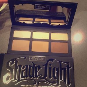 Kat Von D Shade & Light Contour Palette